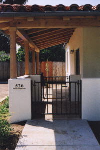 Outside view of the small gates in front of unit 526