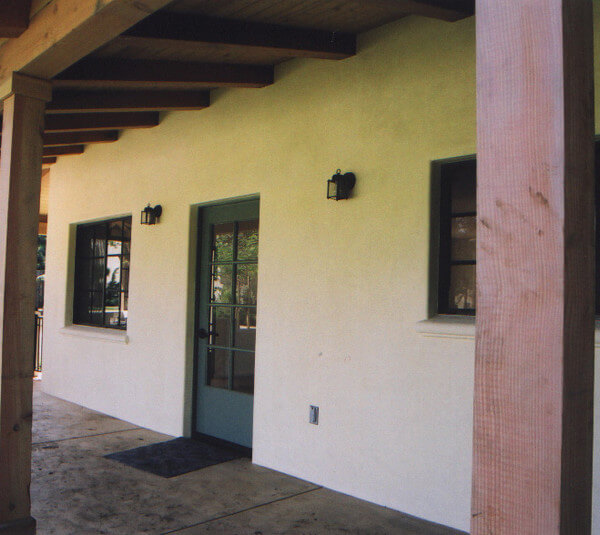 Outside view of pillars in front of a unit