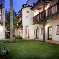 El Carrillo apartments pillars and entryways